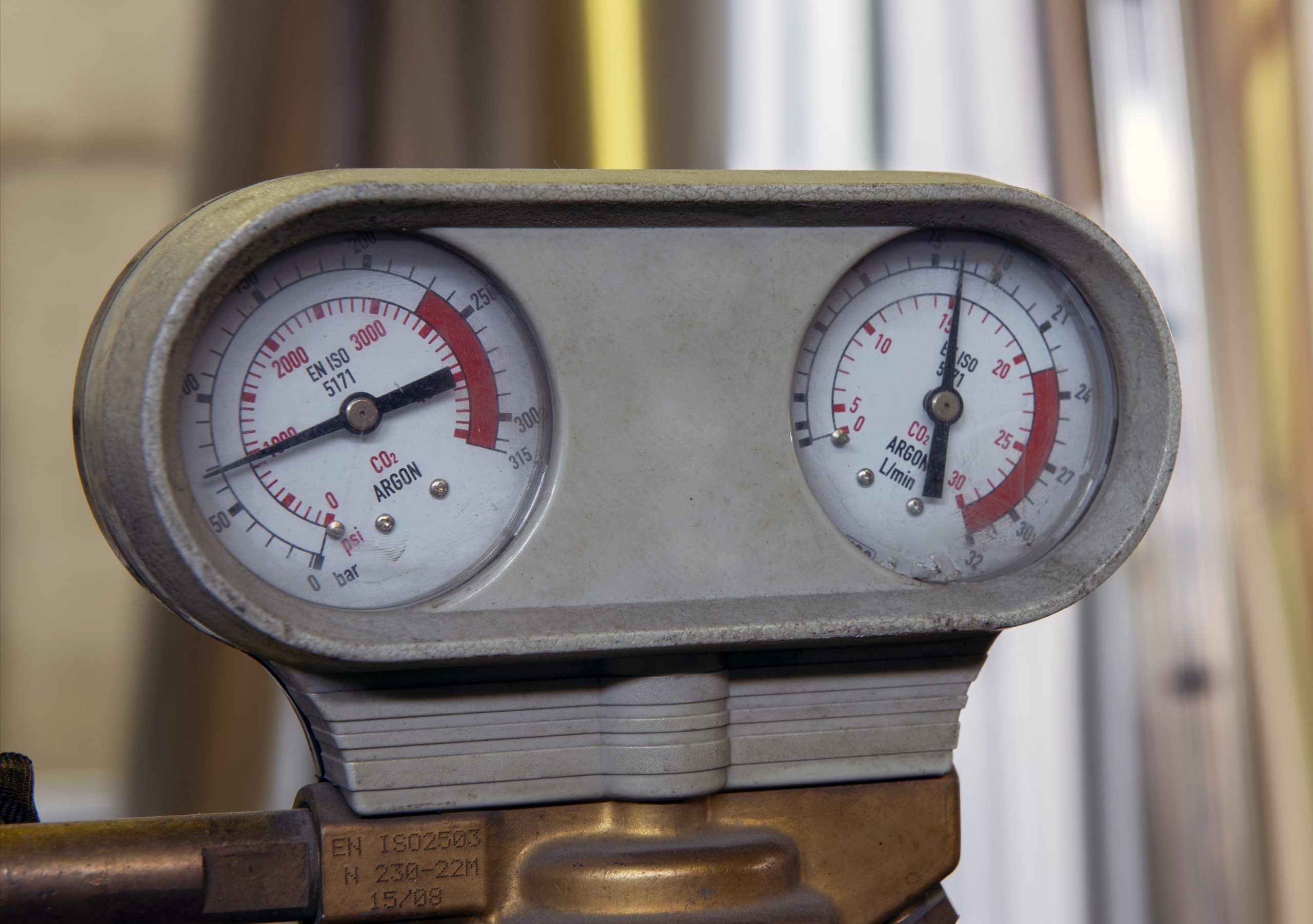 a gauge that has the word argon on it